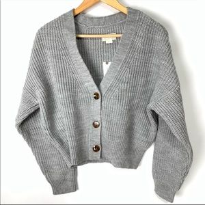 Maeve by Anthropologie cropped gray cardigan.